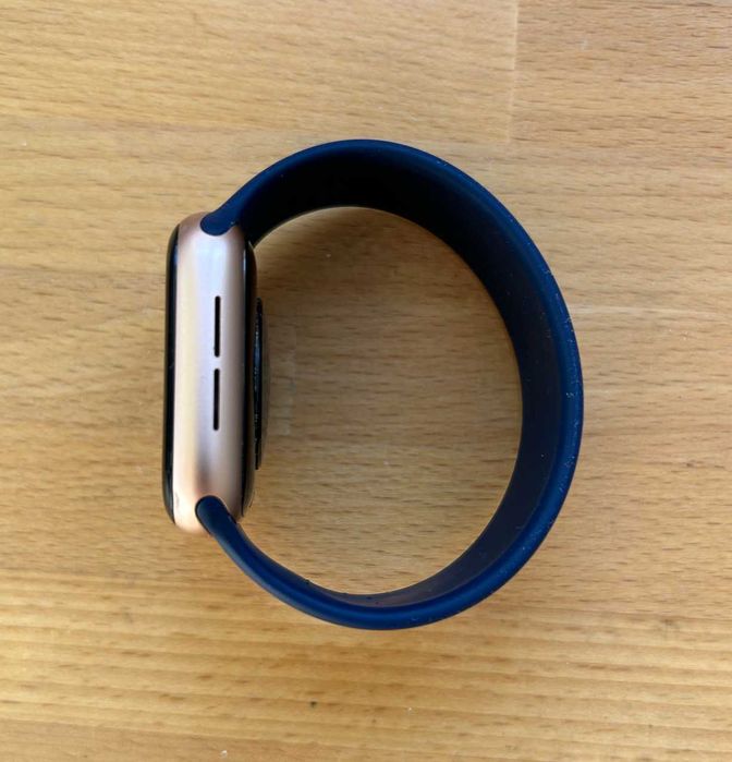 Smartwatch Apple Watch SE 40mm + 2 paski + kabel