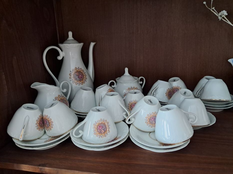 Conjunto vintage de café/ chá em porcela