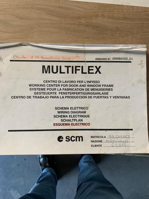 Centro de trabalho SCM Multiflex para janelas em madeira