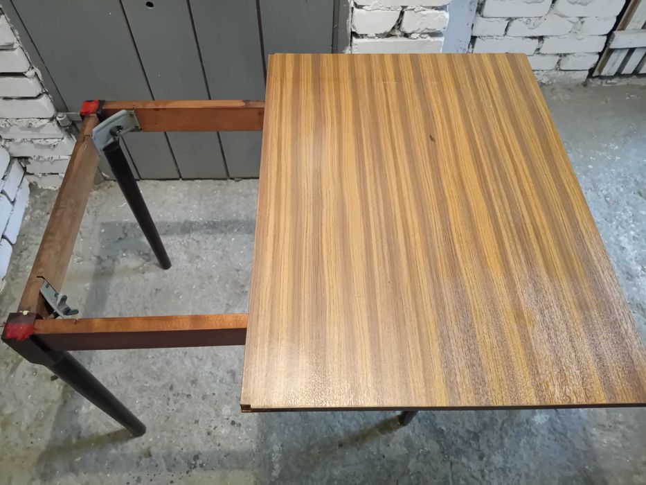 Stoł rozkladany PRL