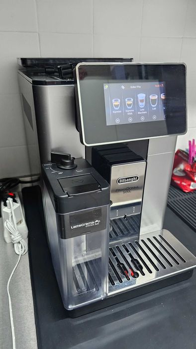 Maquina café automática Delonghi primadonna soul