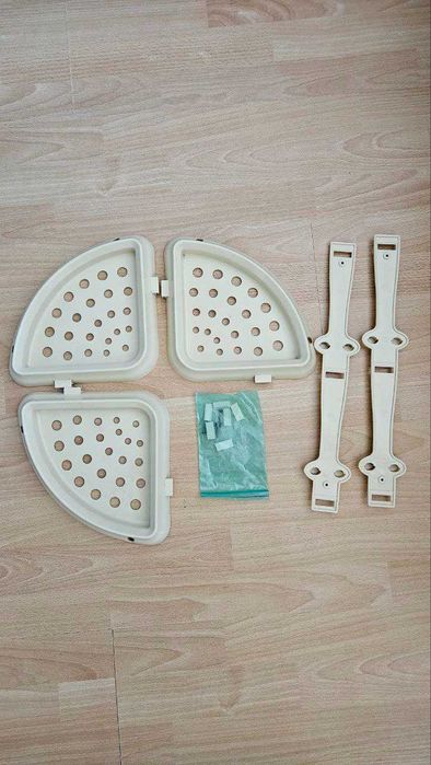 Полиця 3-х ярусна, кутова, навісна, у ванну