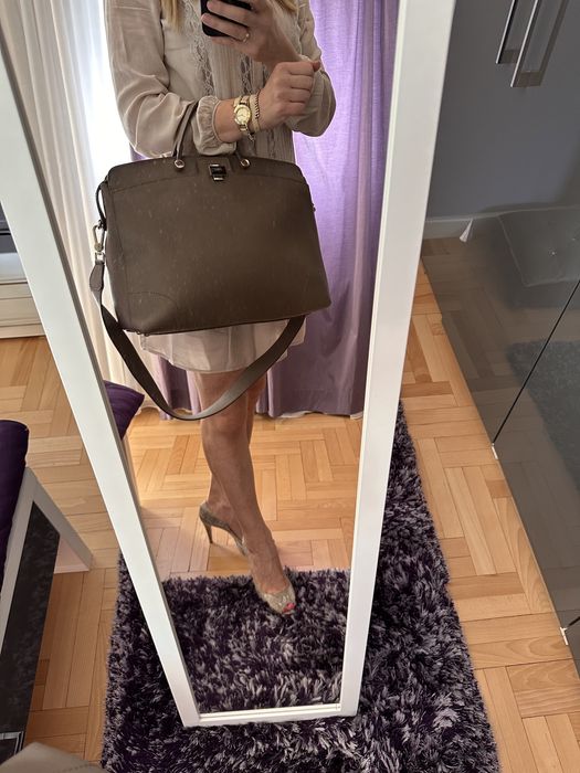 Furla torebka bezowa, skórzana, mieszcząca A4