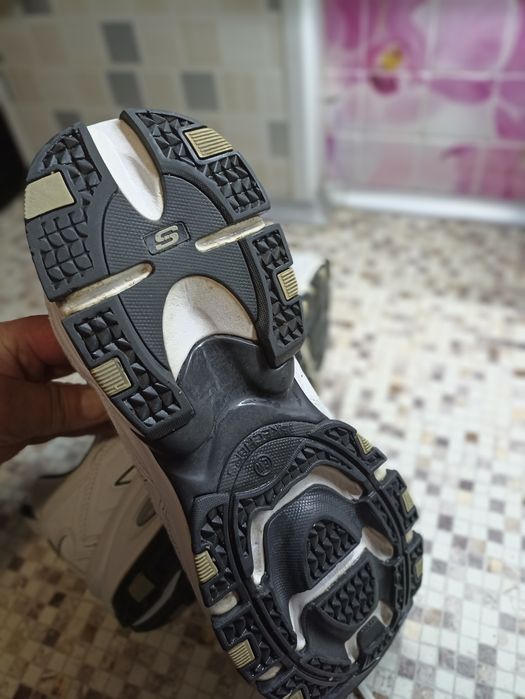 Кроссовки Skechers,46 размер.