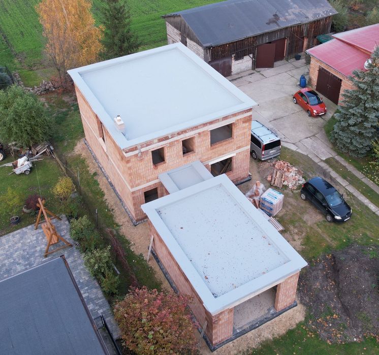 Kompleksowe wykończenie dachy płaskie membrana PVC TPO resitrix papa