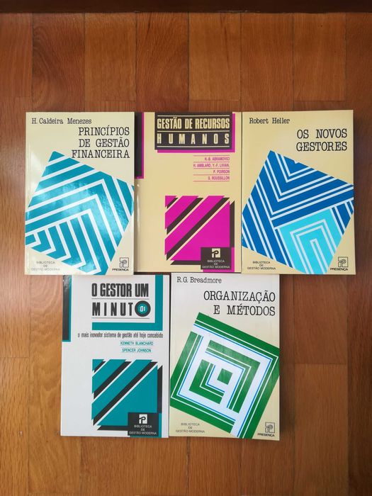 Livros de direito e gestão