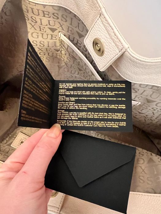 Guess Skórzana Torba Typu Shopper