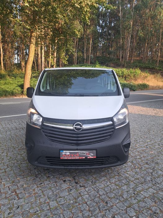 Opel vivaro 1.6 CDTi de 120cv 6 lugares Nacional 1 único dono