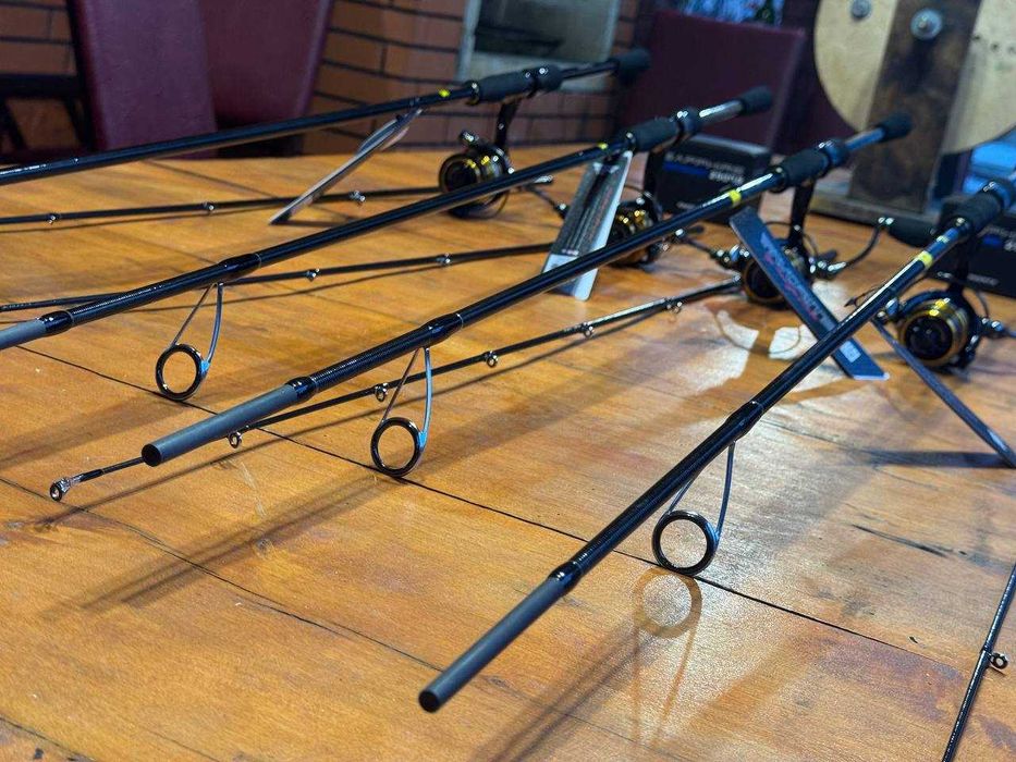 спиннинговой набор на Хищника Фаворит U1 + катушка Sapphire 7+1BB