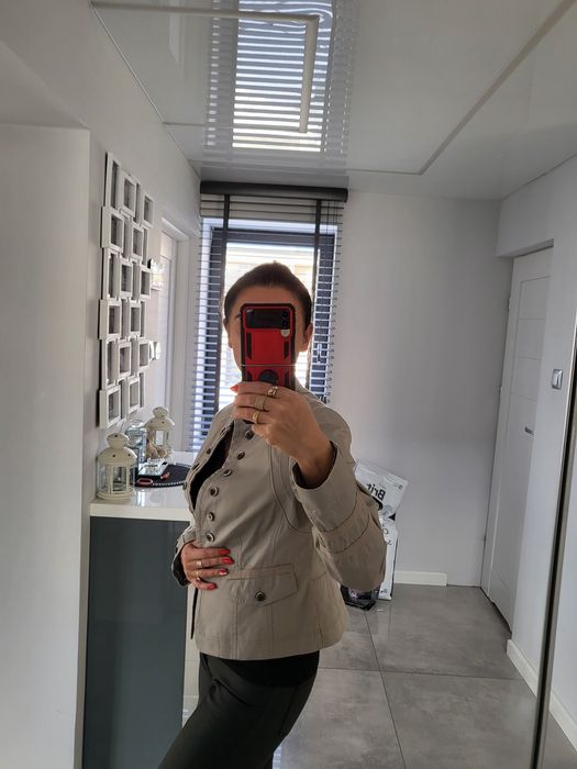 Piękna kurteczka 42