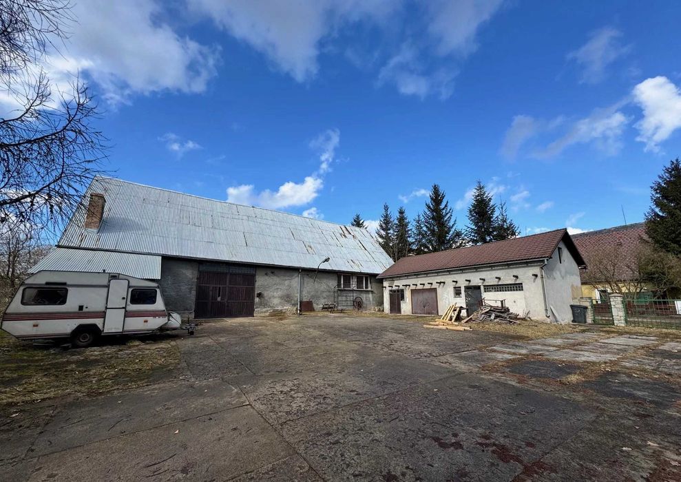 Budynek 438 m² + działka bud. (17 arów) CENA DO NEGOCJACJI - Widok 2