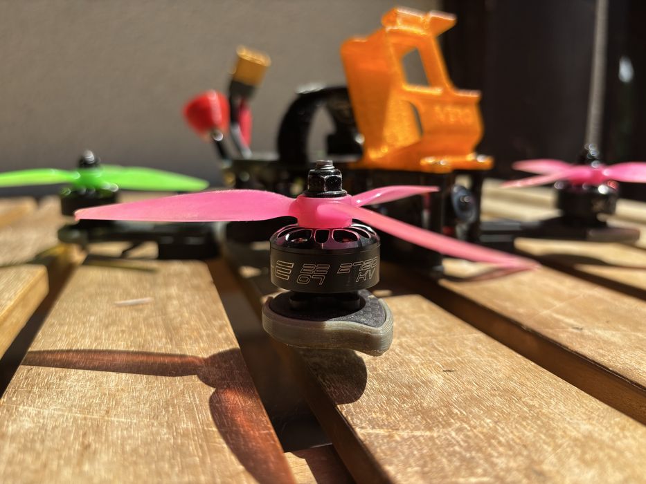 Dron FPV Nazgul 5 iflight TBS crossfire nano 4s