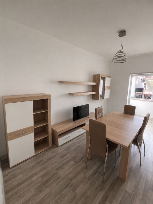 Moveis de Sala inteira com mesa 4 cadeira