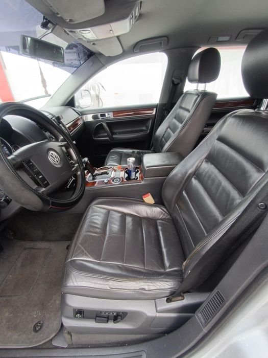 Продається кросовер Volkswagen Touareg.