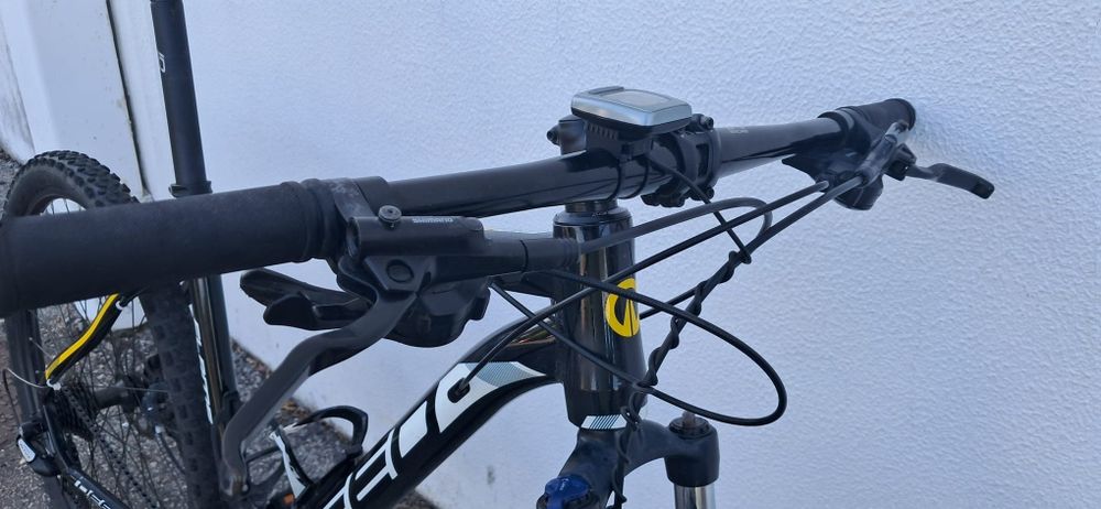 Btt 29 L travoes hidraulicos