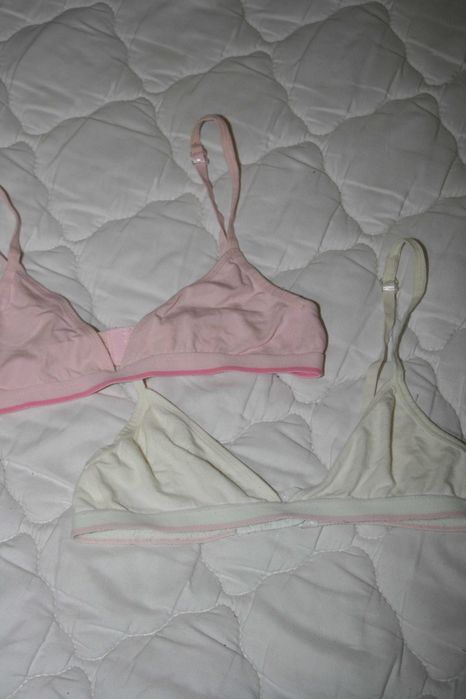 Set of 2 Bras for Ages 9–11