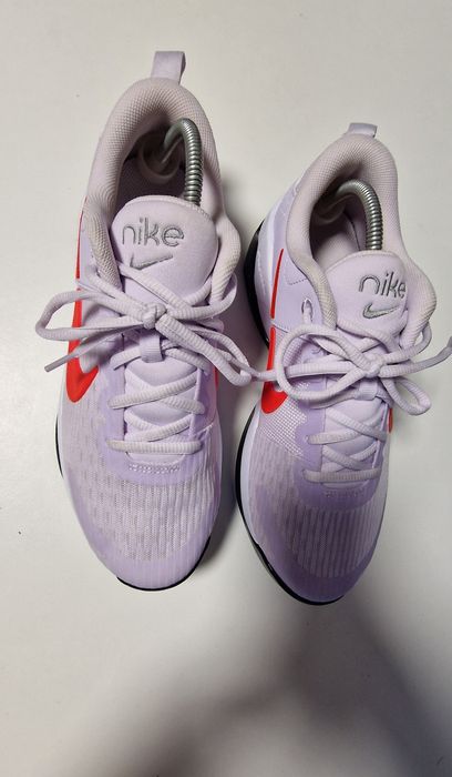 Жіночі круті кросовки  nike air zoom 40.5 розмір