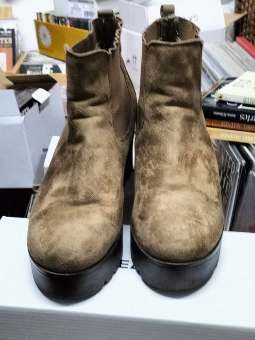 Botas camurça castanho