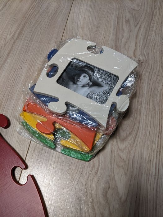 Рамки для фотографій фото у вигляді пазлів пазли рамочки