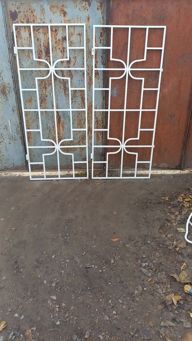 Двери  960*2100 мм противопожарные ЕІ - 60 , решетки 690*1610 мм