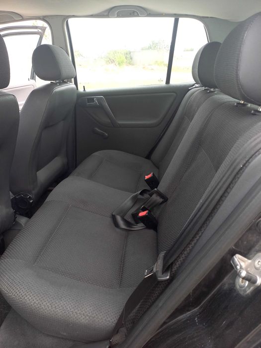 VW Polo 1.0 a gasolina