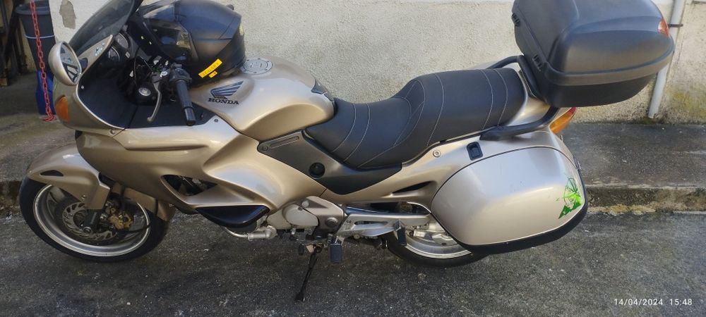 Honda deville 650cc