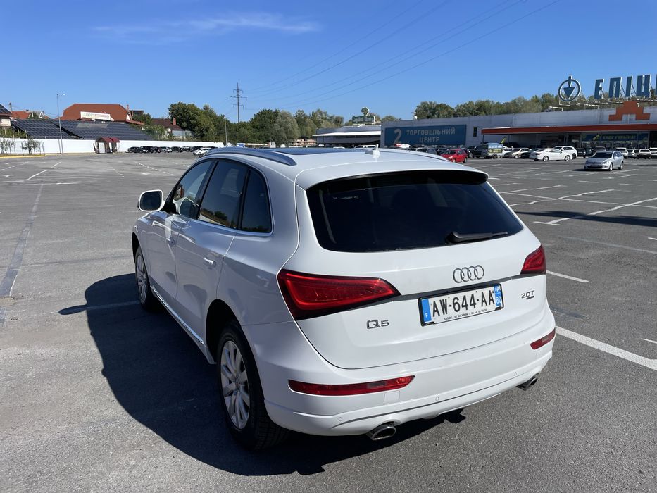Продам audi q5 2014 quattro premium plus