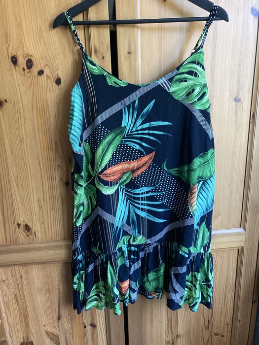 Sukienka letnia regulowane ramiączka