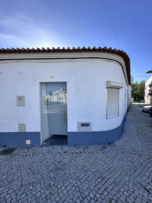Loja para Alugar no Centro de Vendas Novas