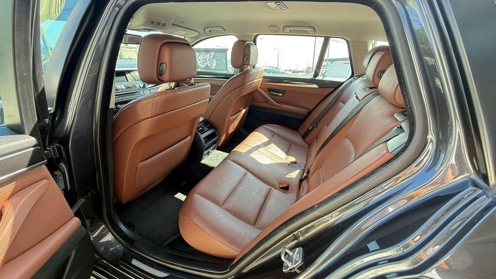 BMW 520 d Auto de 2011 com 195,740 kms