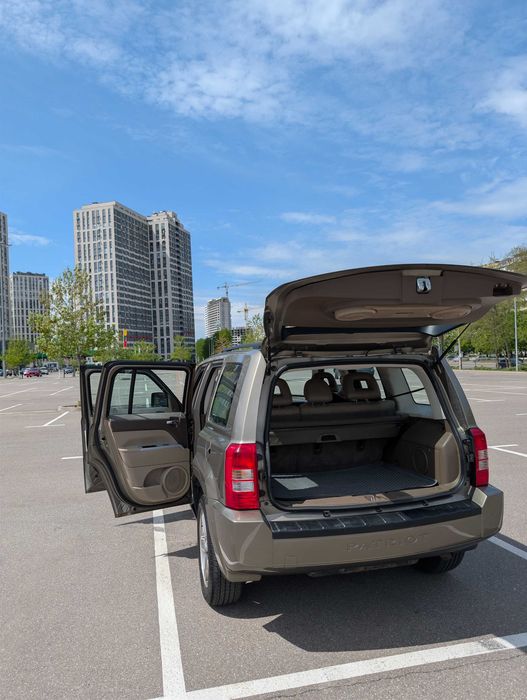 Jeep Patriot 2008 VIN 1J8FFF8W28D637019 фото оголошення 4 з 8