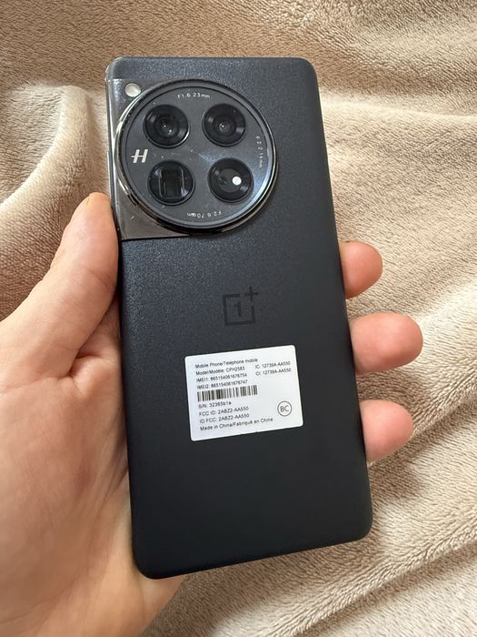 One plus 12 512gb Global