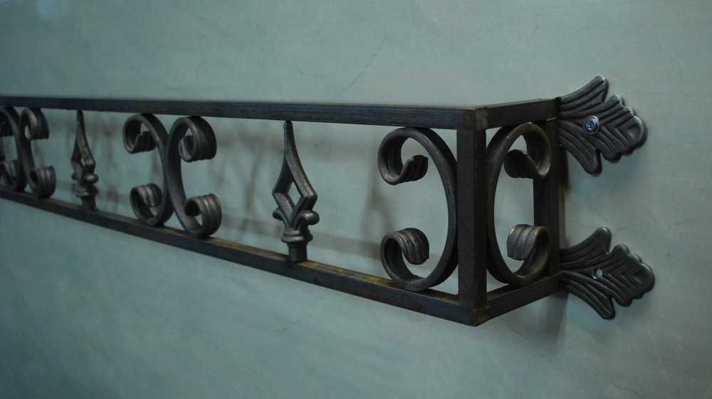 Kuta barierka wspornik doniczki kwietnik na parapet B06