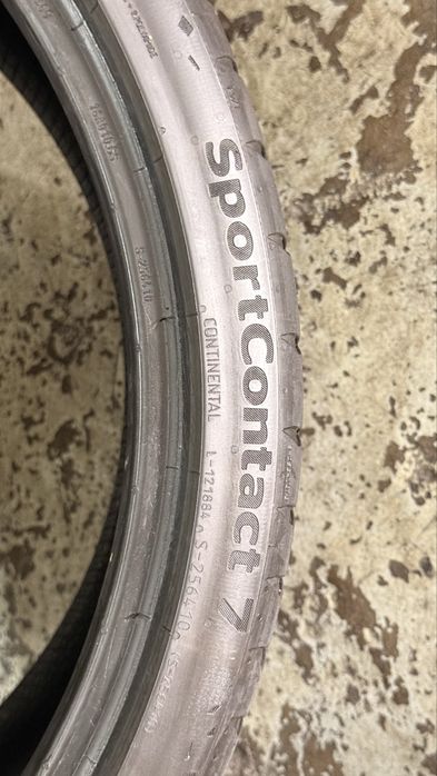 Pneus 305/25zr20 XL Continental SportContact 7 com 75% piso