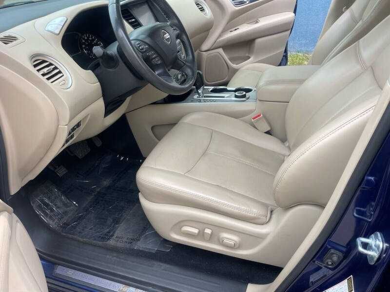 2017 Nissan Pathfinder