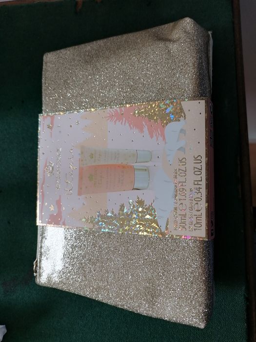 Bolsa creme mãos e lip gloss