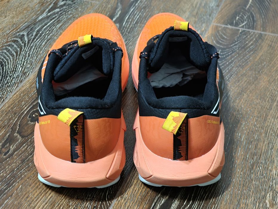 Оригінал 100%  чоловічі кросівки asics gel-trabuco 13  euro 44.5