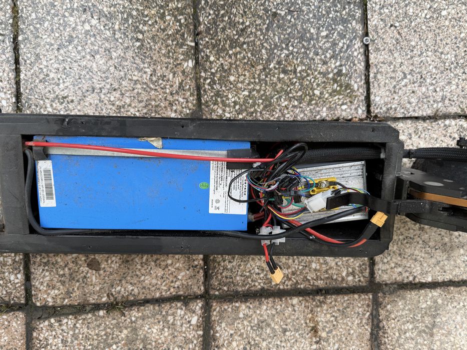 E-Scooter IO HAWK Exit-Cross-Premium