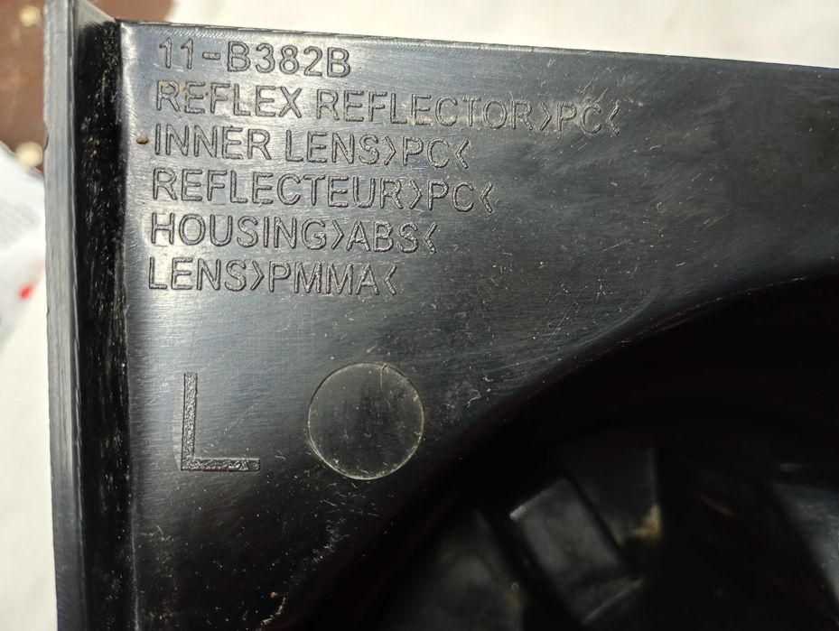 Lampy tył Peugeot Partner