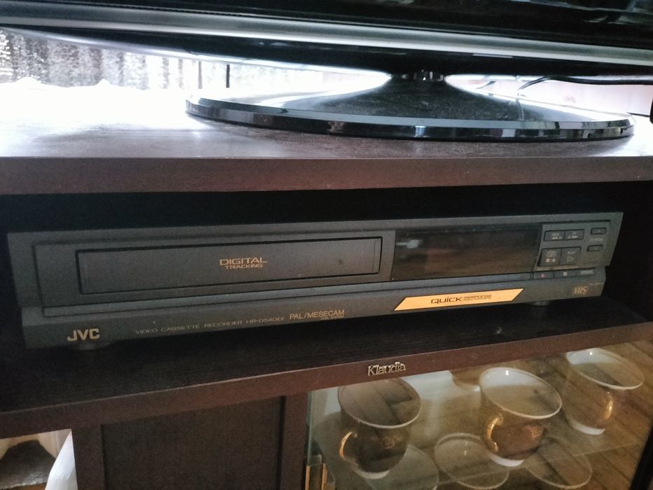 Відеомагнітофон JВідеомагнітофон JVC HR-D540EE VHS (PAL/MESECAM)