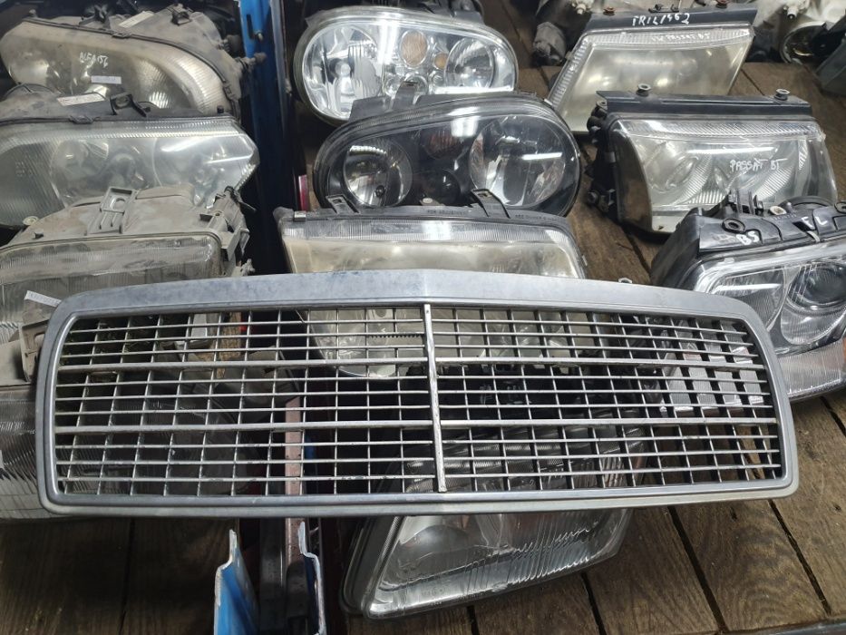 Grill Mercedes w 210 Oryginalny A 210.888.0023