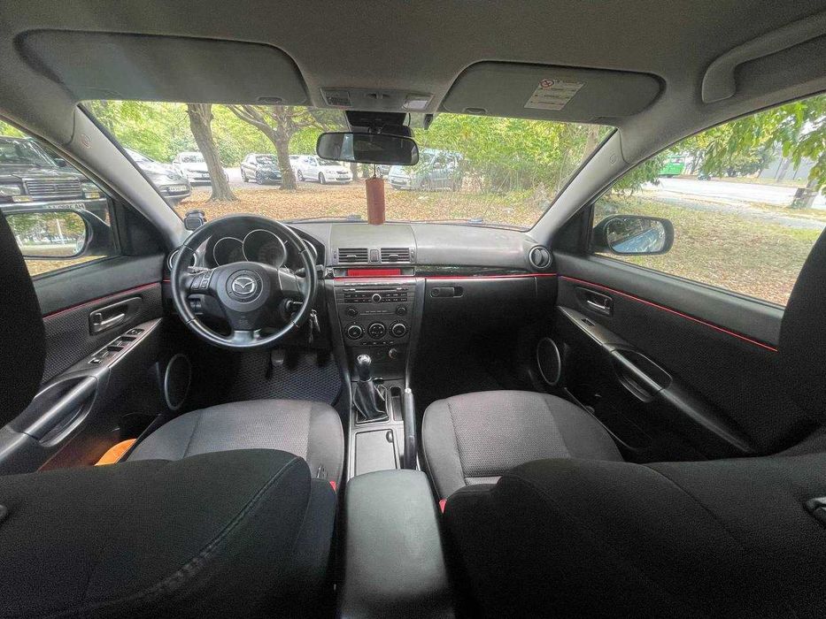Продам Mazda 3 2006 2.0 бензин