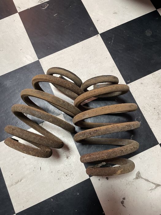 Пружини для заниження е30 е36 е46