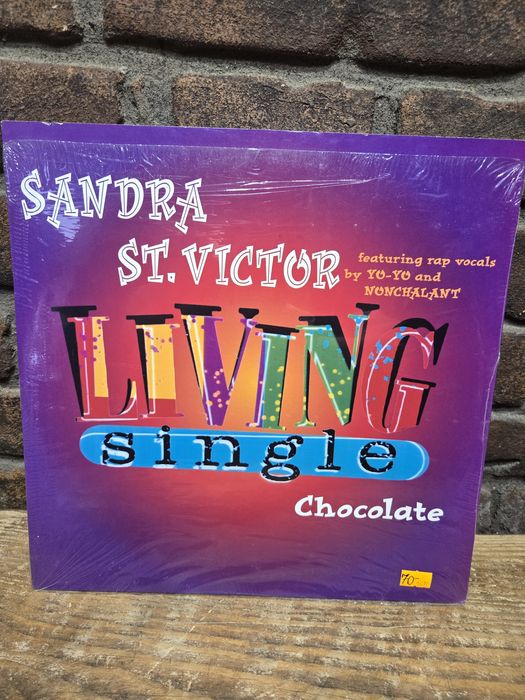 Winyl. Sandra ST.Victor-Chocolate