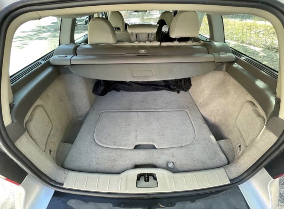 Vendo ou Troco Volvo V50