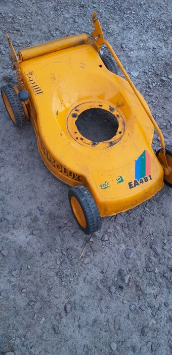 Obudowa laweta kosiarki spalinowej kompletna
