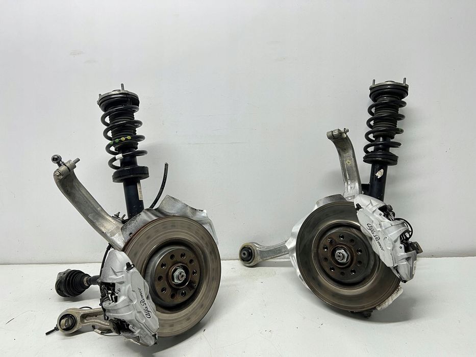 zwrotnica przód lewa prawa amor wahacz alfa romeo stelvio q4 4x4
