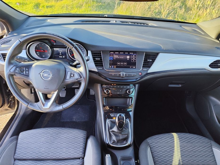 Opel Astra 1.2T Nacional 65000kms