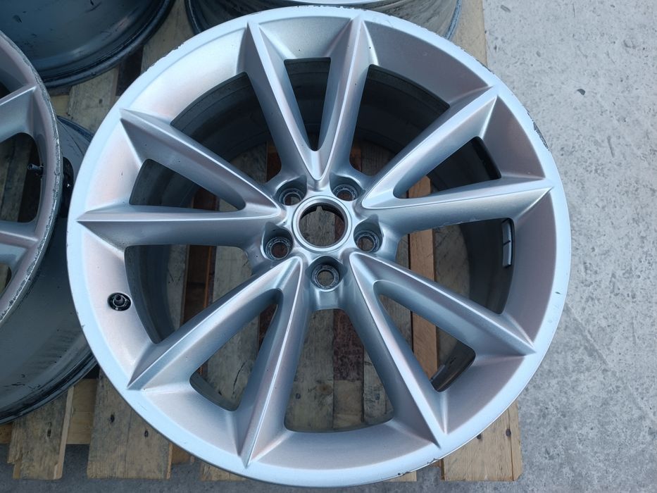 Різноширокі легкосплавні диски 5 108 R19 FORD