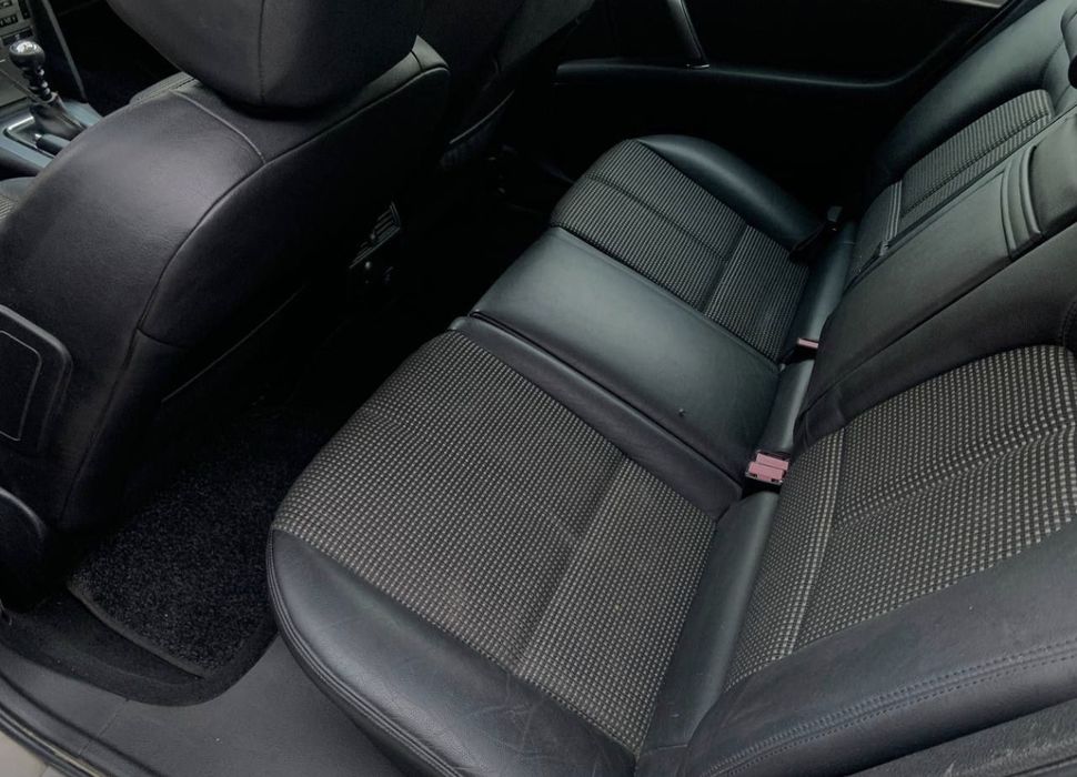 Пежо 407 SW  універсал